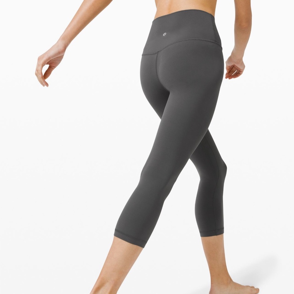 Lululemon Aligh High-Rise Crop 21” in Graphite Grey - Style W6BGFS